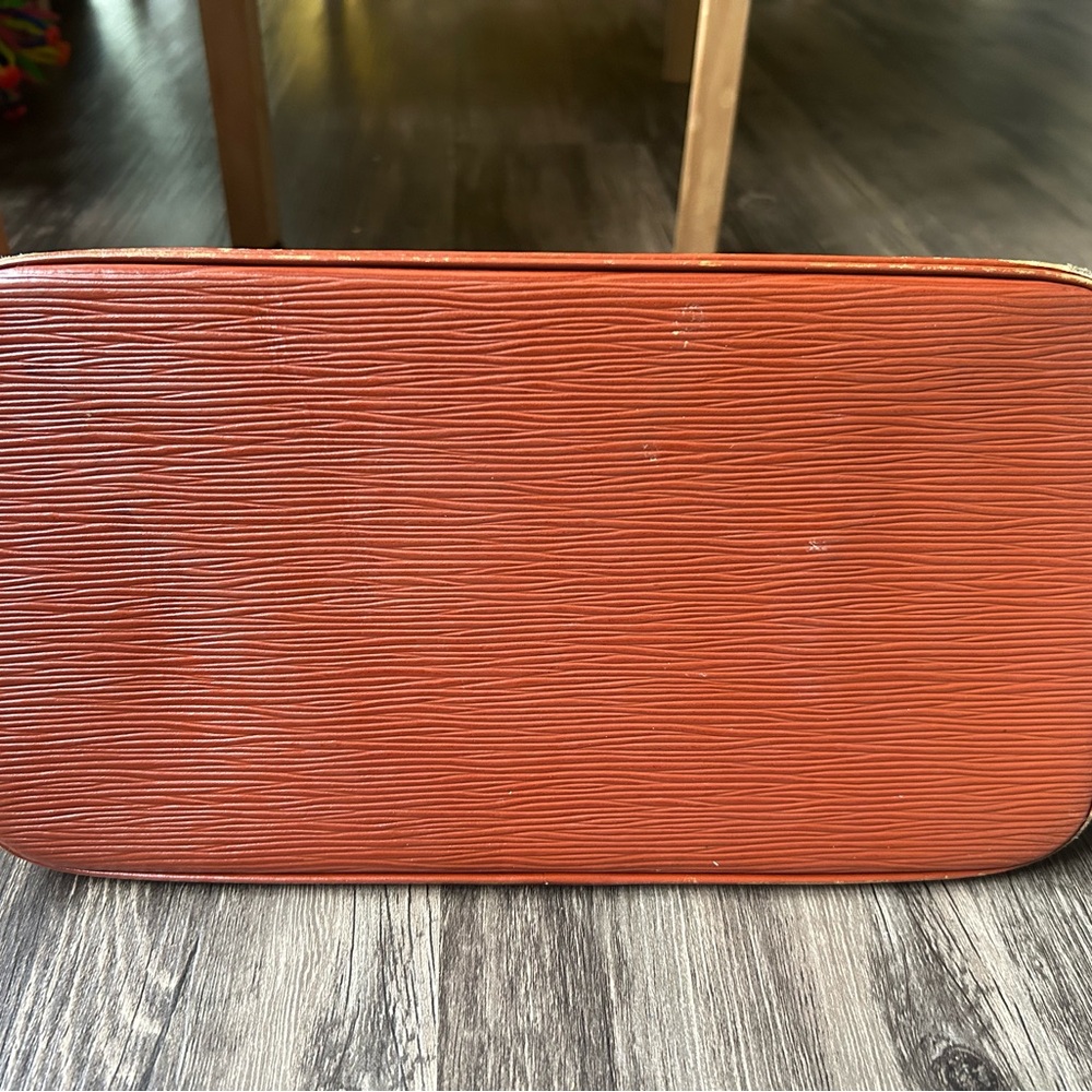 Louis Vuitton Epi Alma PM Kenya Fawn - Picture 2 of 16